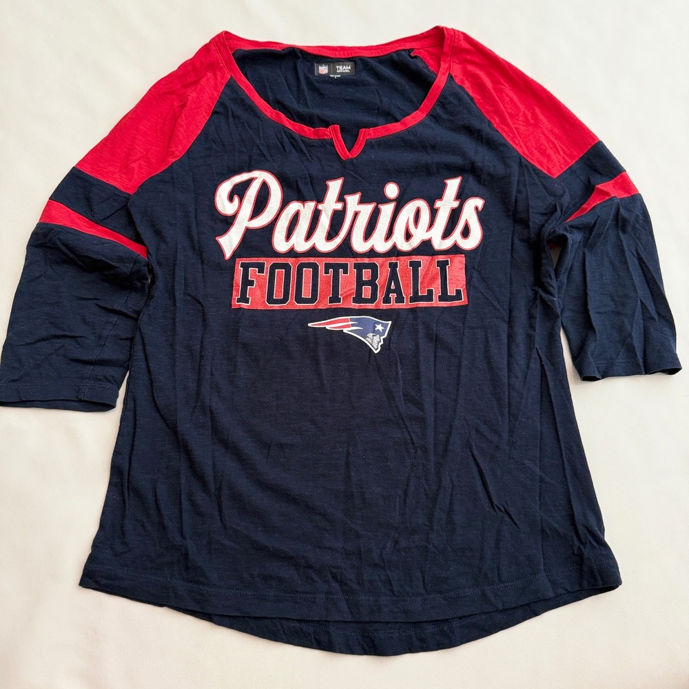 NFL Team Apparel T-Shirt Women Large Navy Patriots Football Raglan 3/4 Sleeve